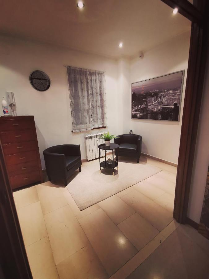 Bella Roma - Ee Hotel Luaran gambar