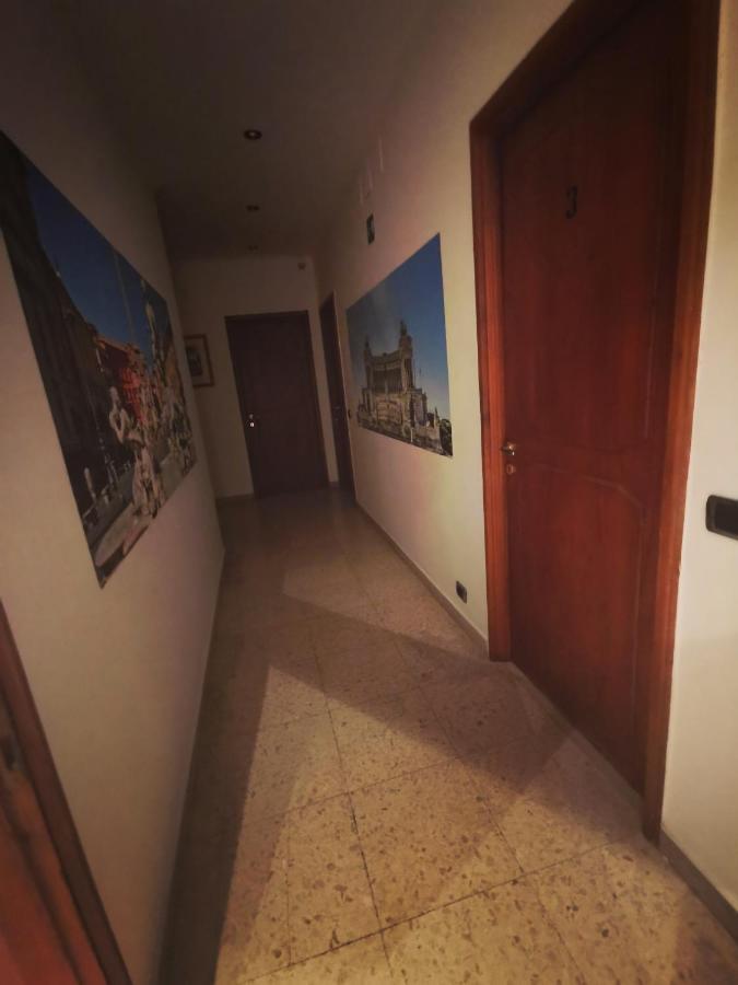 Bella Roma - Ee Hotel Luaran gambar
