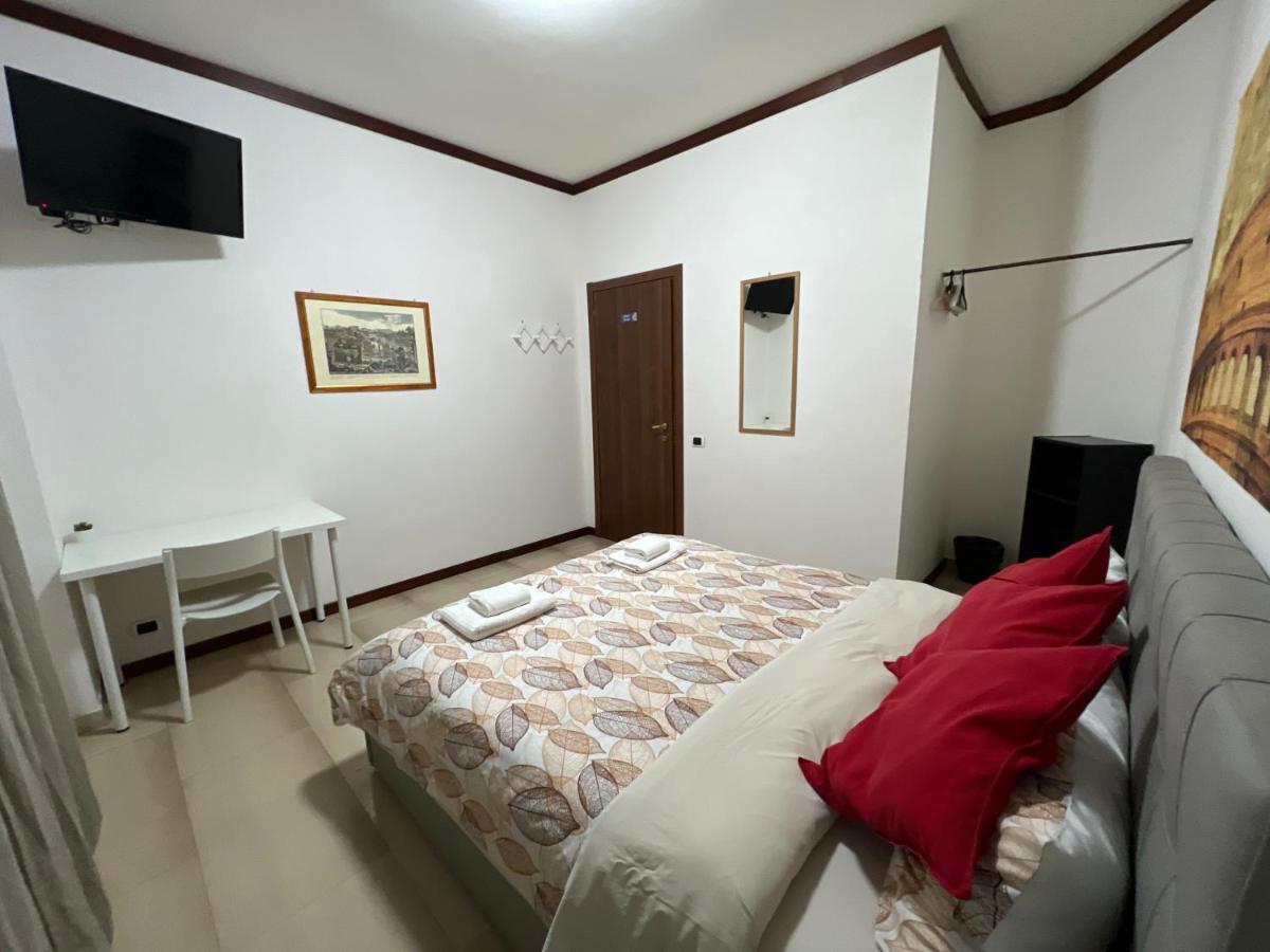Bella Roma - Ee Hotel Luaran gambar