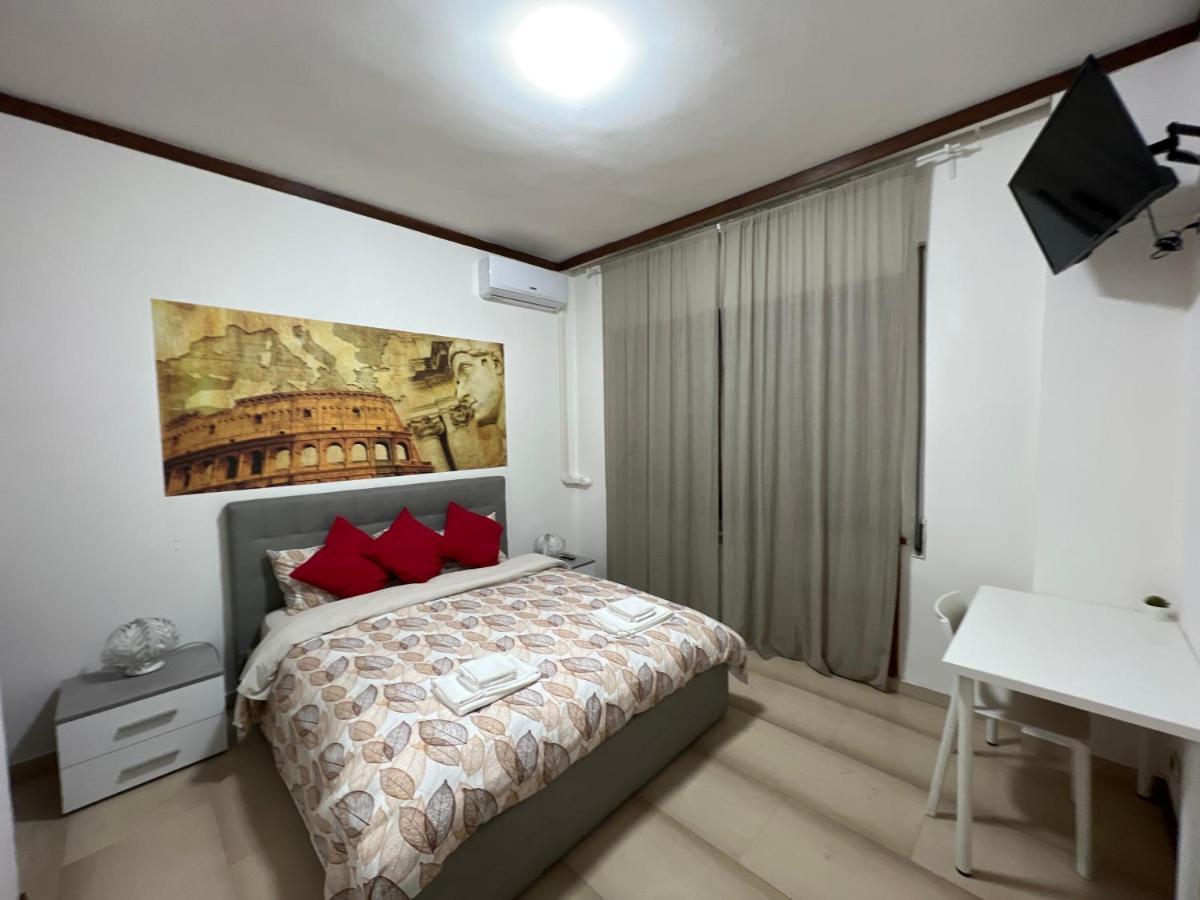 Bella Roma - Ee Hotel Luaran gambar
