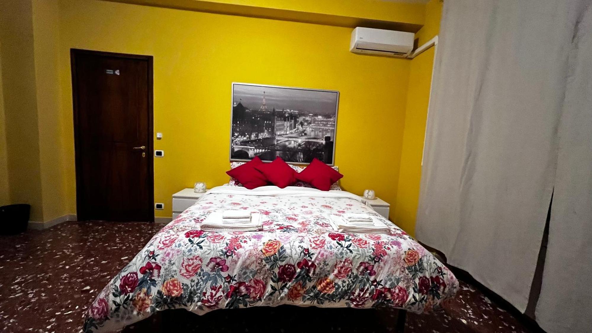 Bella Roma - Ee Hotel Luaran gambar