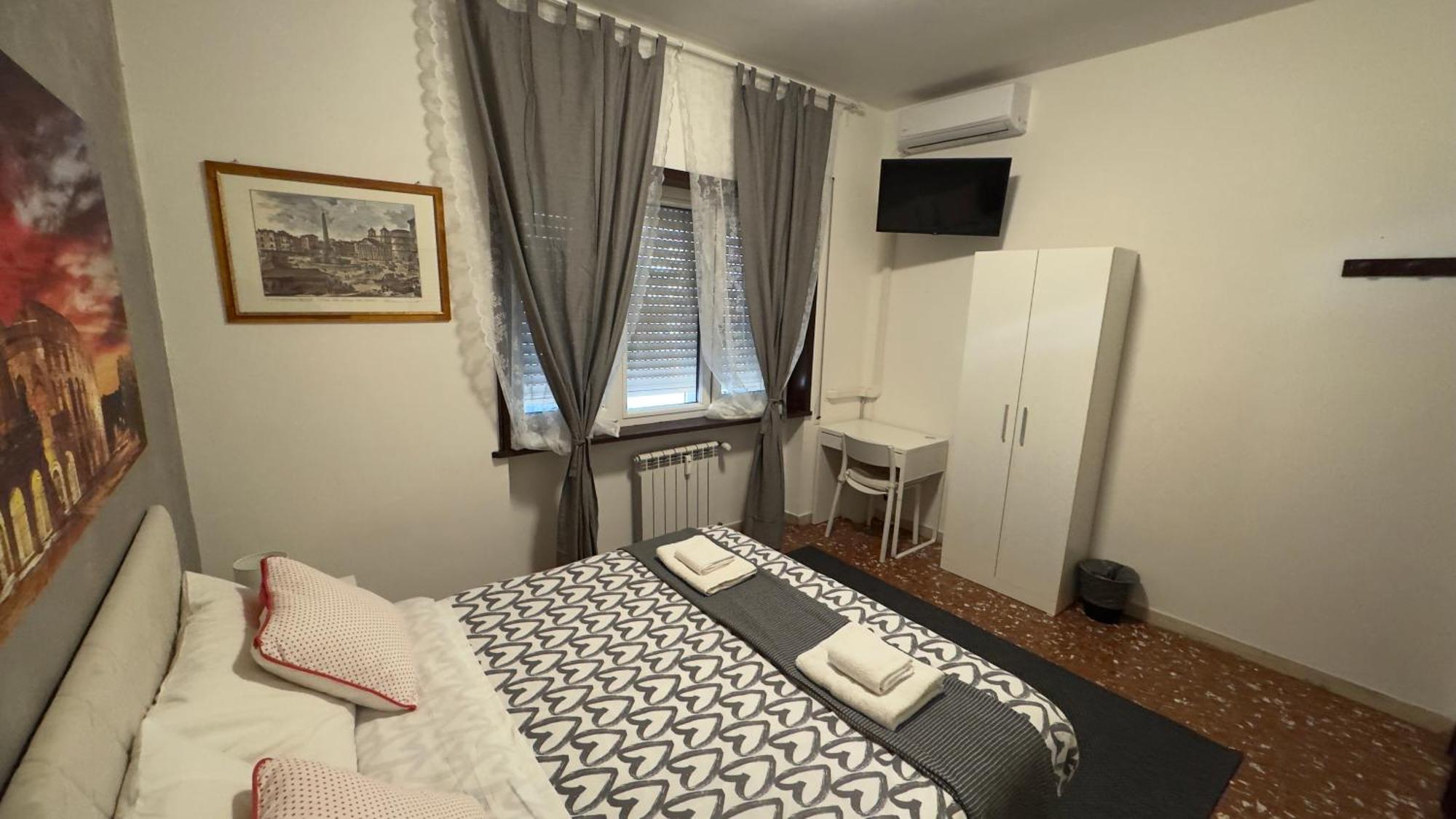 Bella Roma - Ee Hotel Luaran gambar